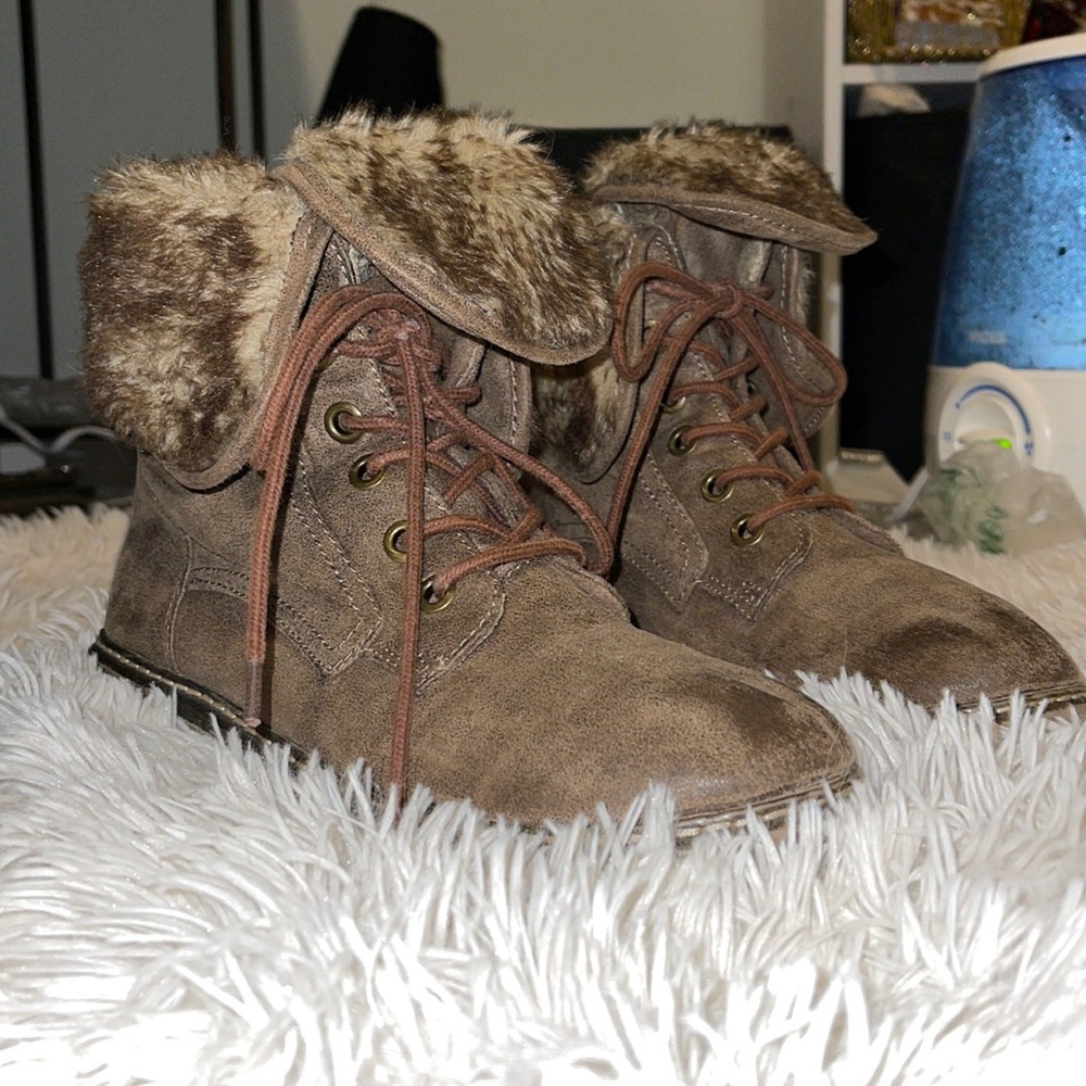 Winter Boots with Fur